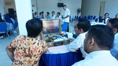 PELATIHAN DIPERUNTUKKAN UNTUK SISWA SMK  TOPIK PELATIHAN INTERNET OF THINGS (IoT)